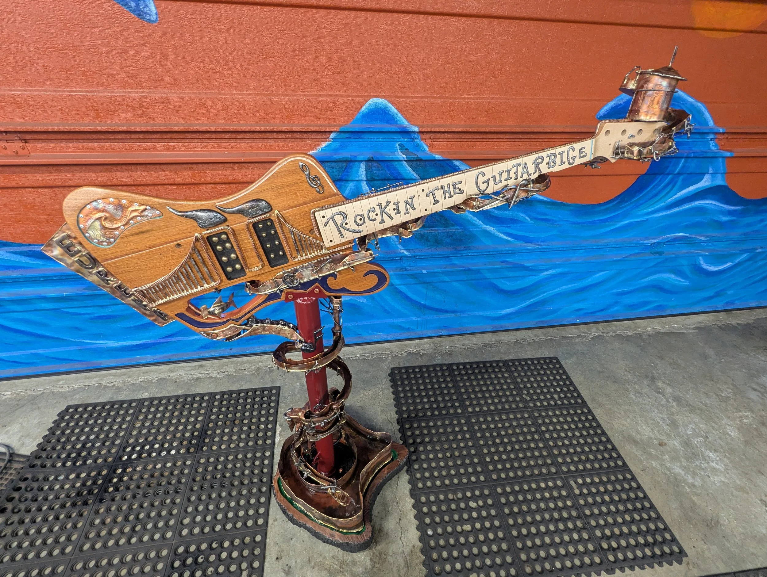"Smokin Guitar H2O" up and running El Finee! Very cool piece and is up for sale!