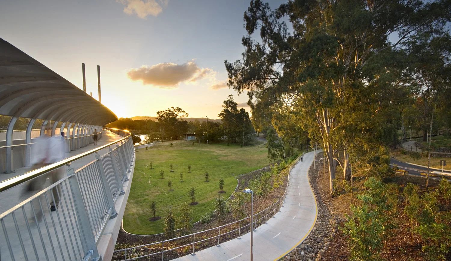 ES Bridge_03.jpg