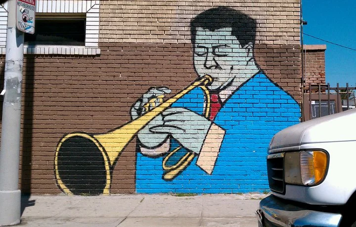 41st and Central, &nbsp;midnight serenade. Amazing Mural. &nbsp;I don't know the Artist who painted this. &nbsp;But it's just lovely.