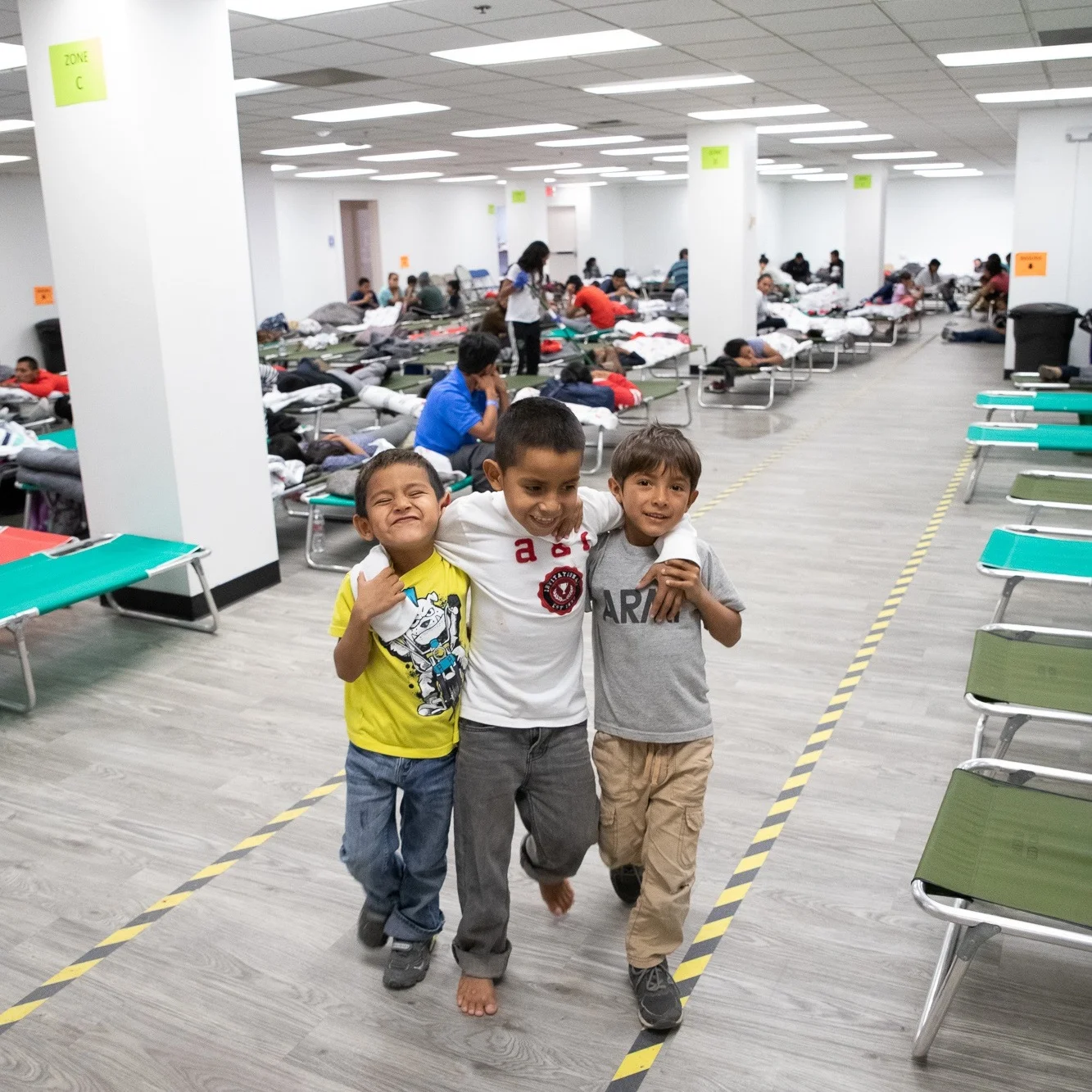 San Diego Rapid Response Network - Migrant shelter in downtown SD helping refugees crossing the Mexico border