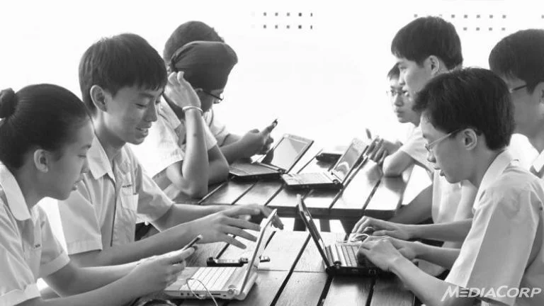 Credit: Photo by TODAY. Source taken from: http://www.channelnewsasia.com/news/specialreports/budget2015/news/mps-ask-are-students-too/1699260.html