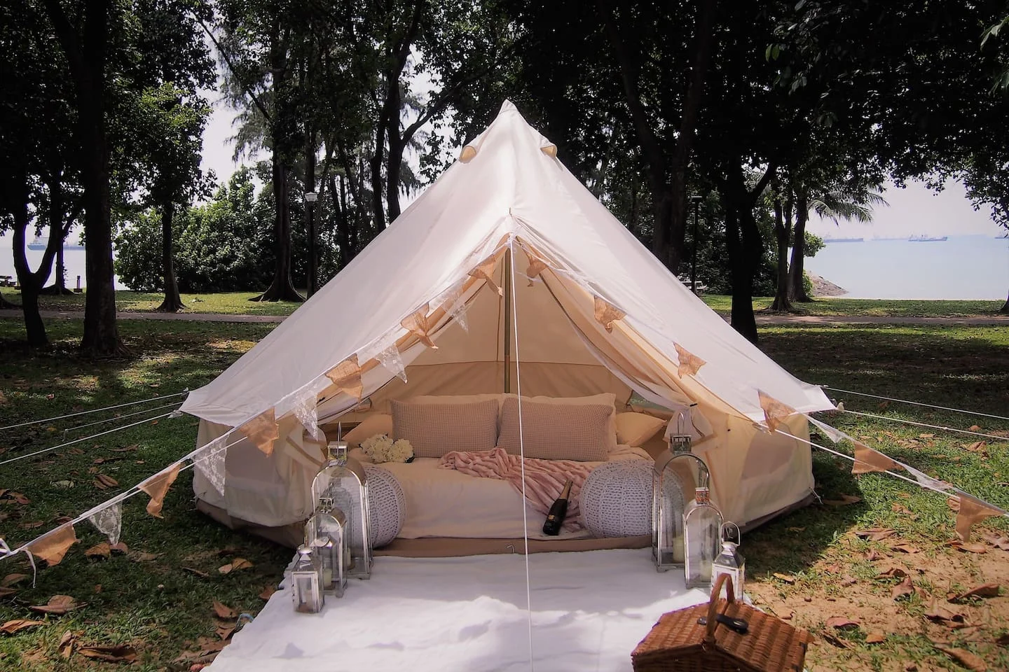 glamping-lydia.jpg