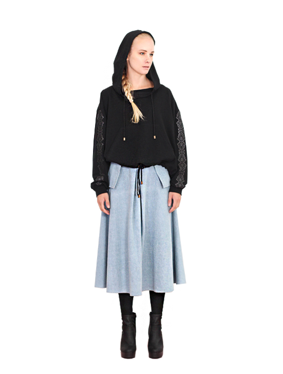 dark1_yolandi_black_hood_light_jatuli_net_malli_aw18_whitebase.jpg