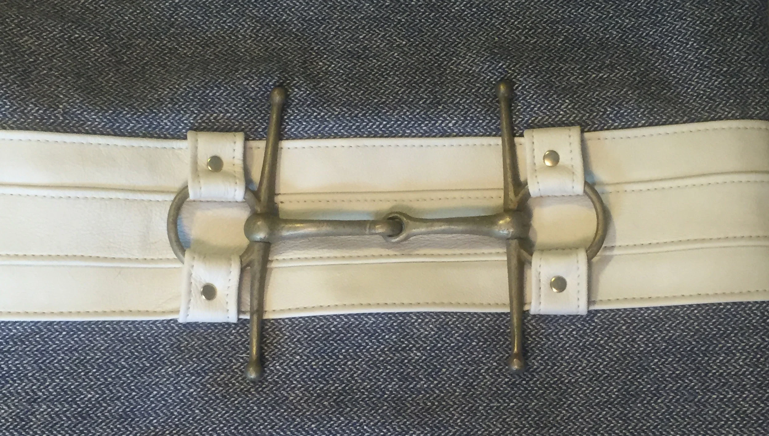 blue tweed snaffle.jpg