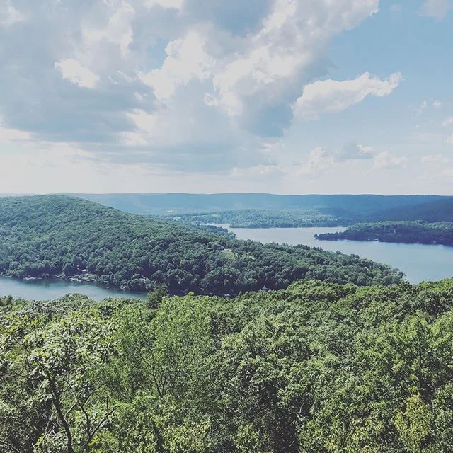 Lake view from the afternoon hike with the loveliest neighbors. ❤️