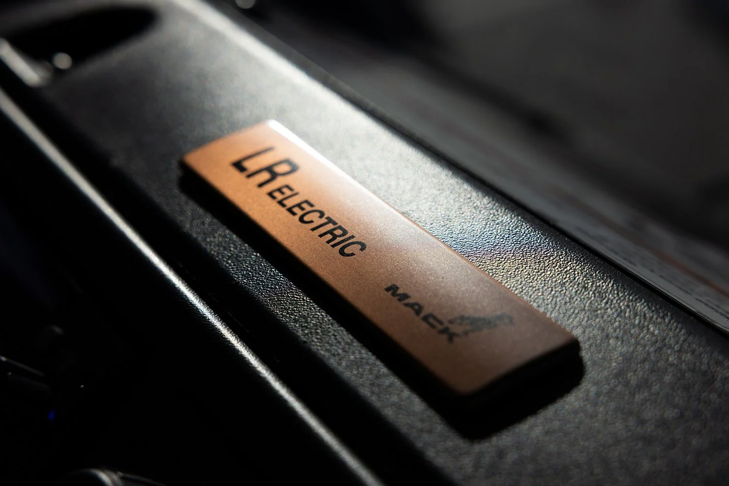 221A2835-web.jpg