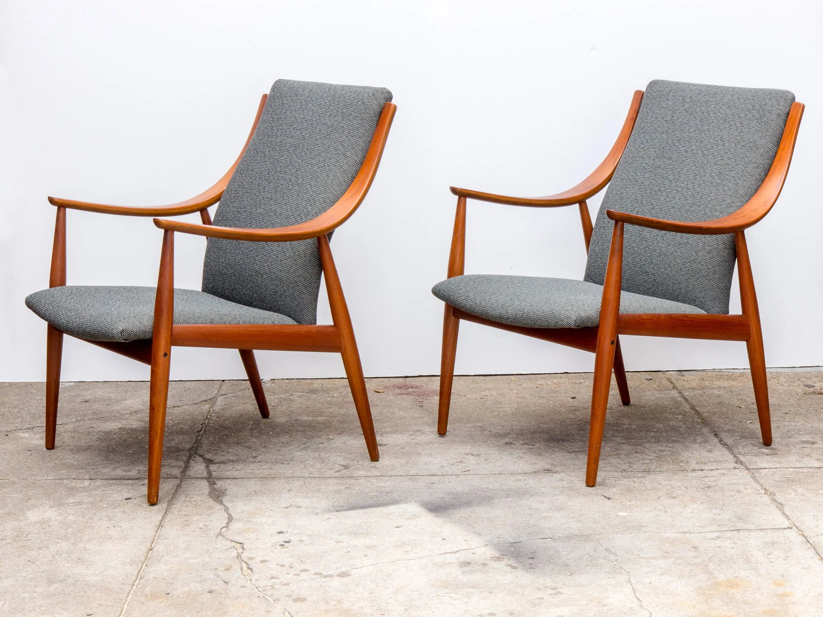 peter_hvidt_chairs_and_ottoman_set-1.jpg