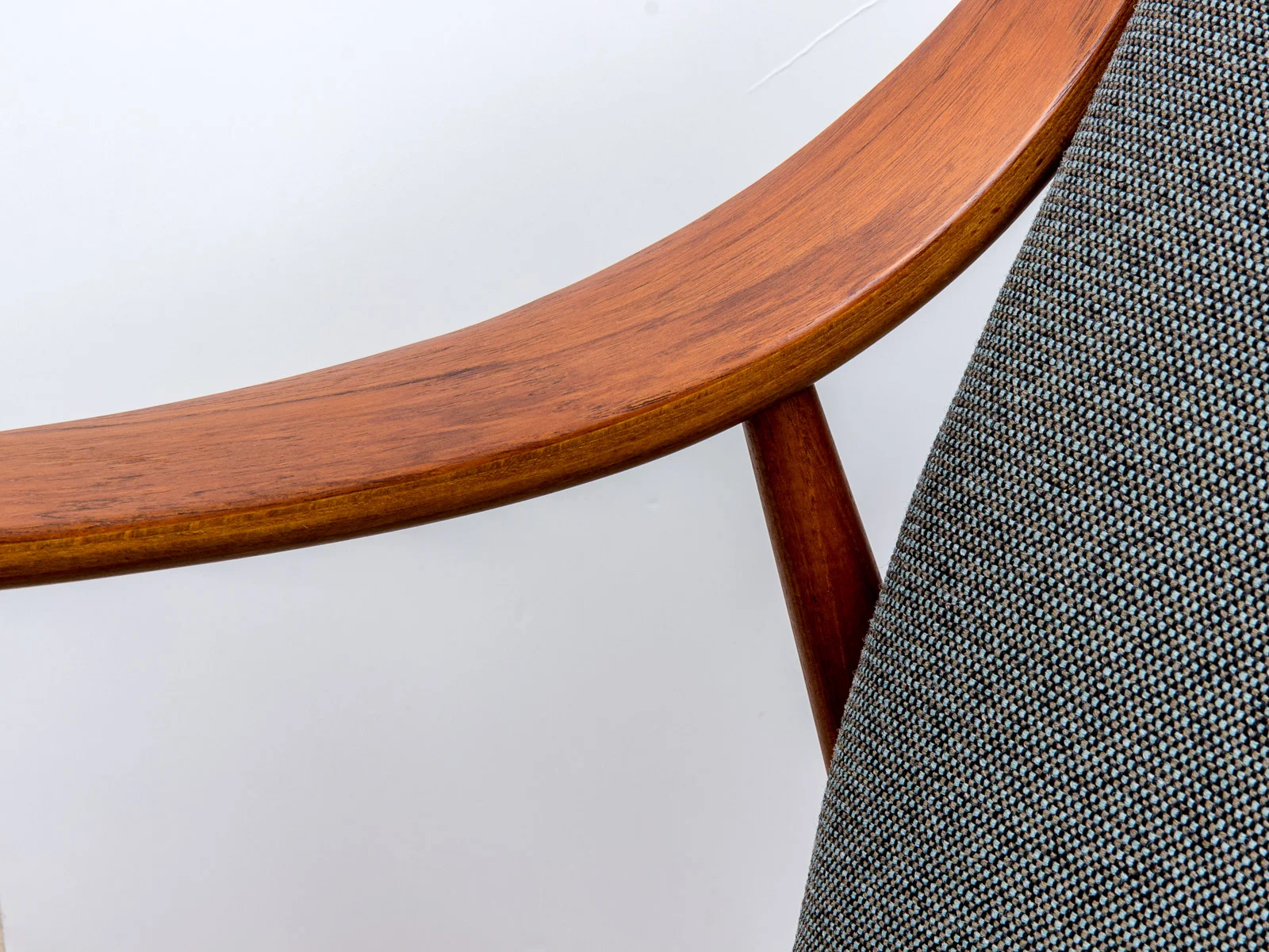 peter_hvidt_chairs_and_ottoman_set-4.jpg