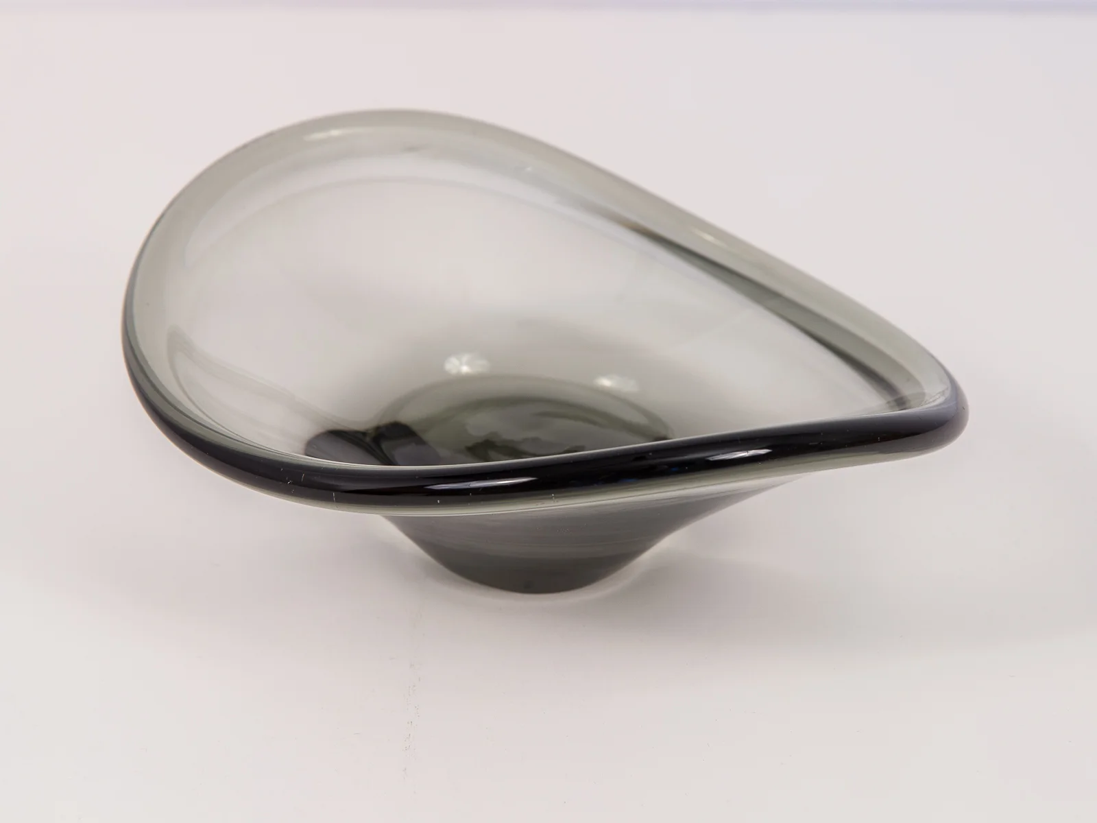 open_air_modern_holmegaard_biomorphic_smoked_glass_bowl_small-3.jpg