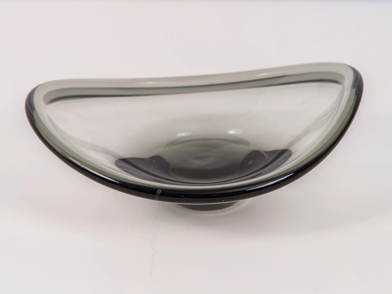 open_air_modern_holmegaard_biomorphic_smoked_glass_bowl_small-5.jpg