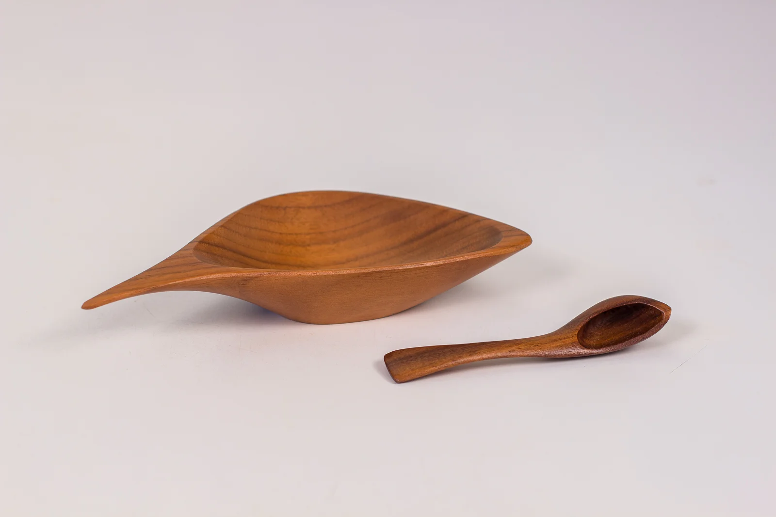 open_air_modern_emil_milan_teak_salt_bowl_and_spoon-5.jpg