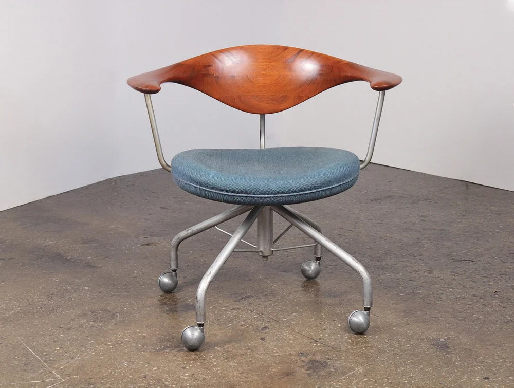 Hans J. Wegner Swivel Chair