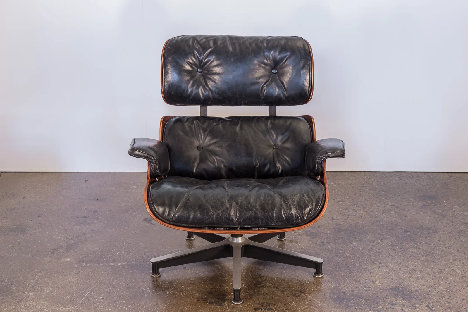 open_air_modern_vintage_670_black_rosewood_lounge_swivel_chair-2.jpg