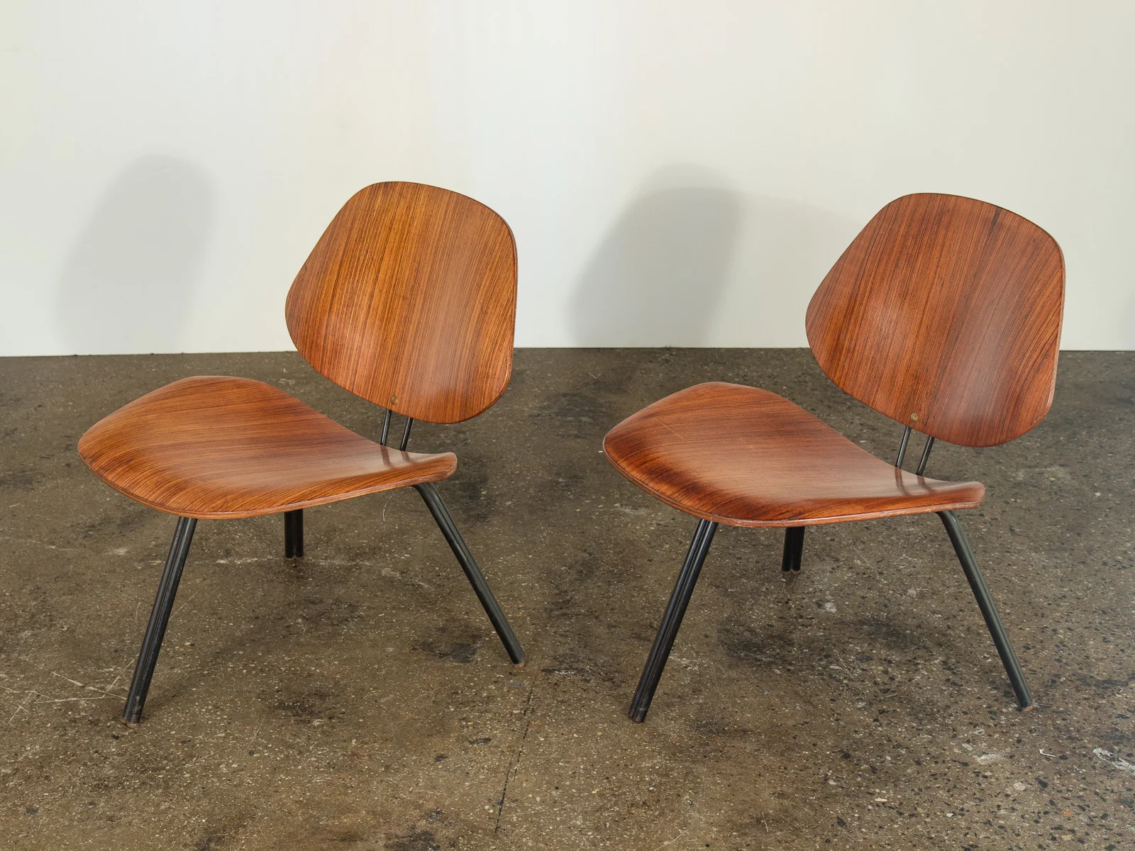 Osvaldo Borsani P31 Chairs