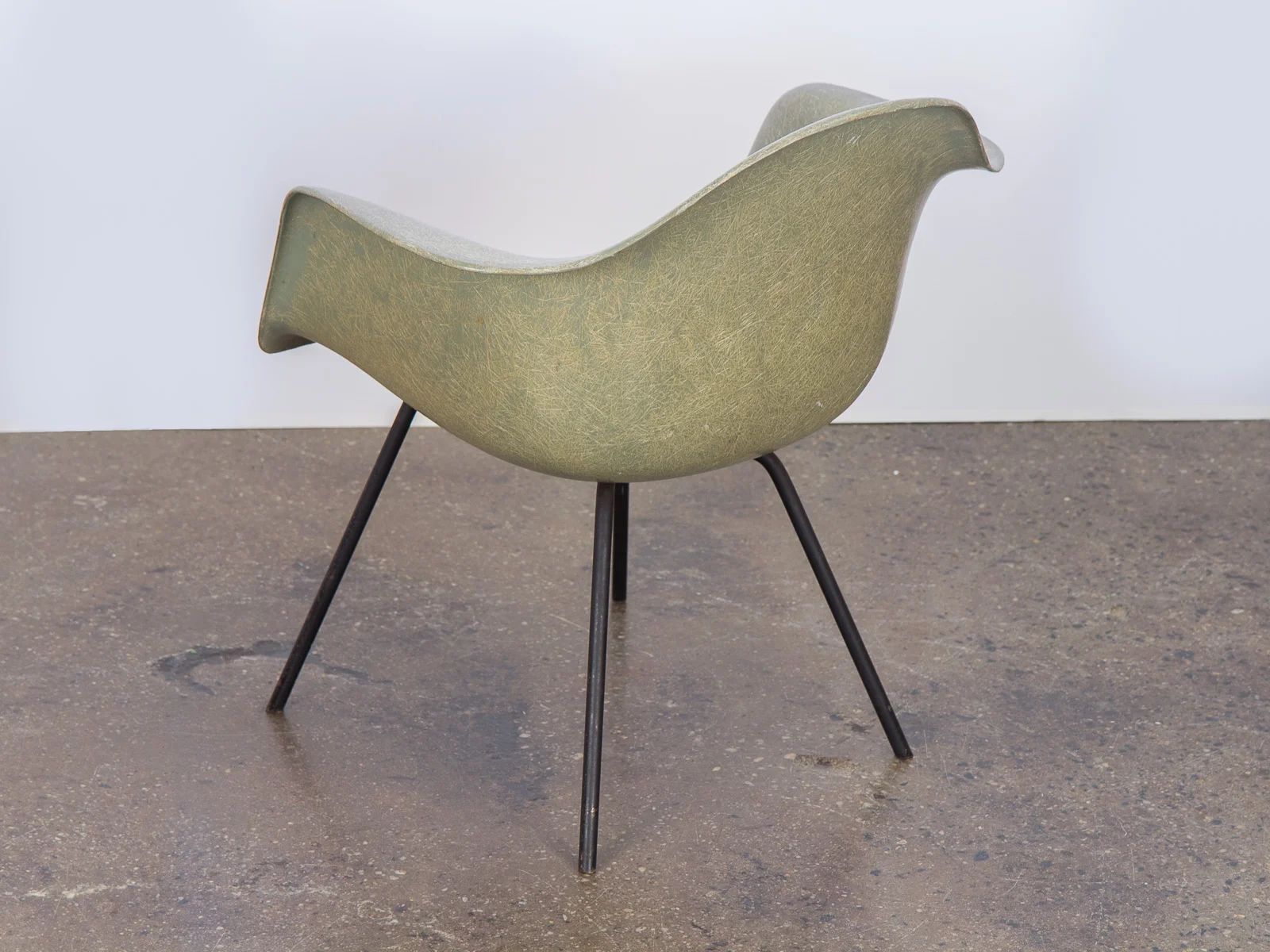 open_air_modern_eames_second_generation_seafoam_fiberglass_armshell_herman_miller-4.jpg