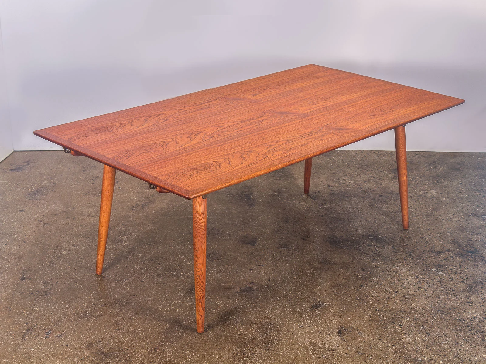open_air_modern_hans_wegner_JH570_teak_oak_dining_table_with_leaf_johannes_hansen-2.jpg