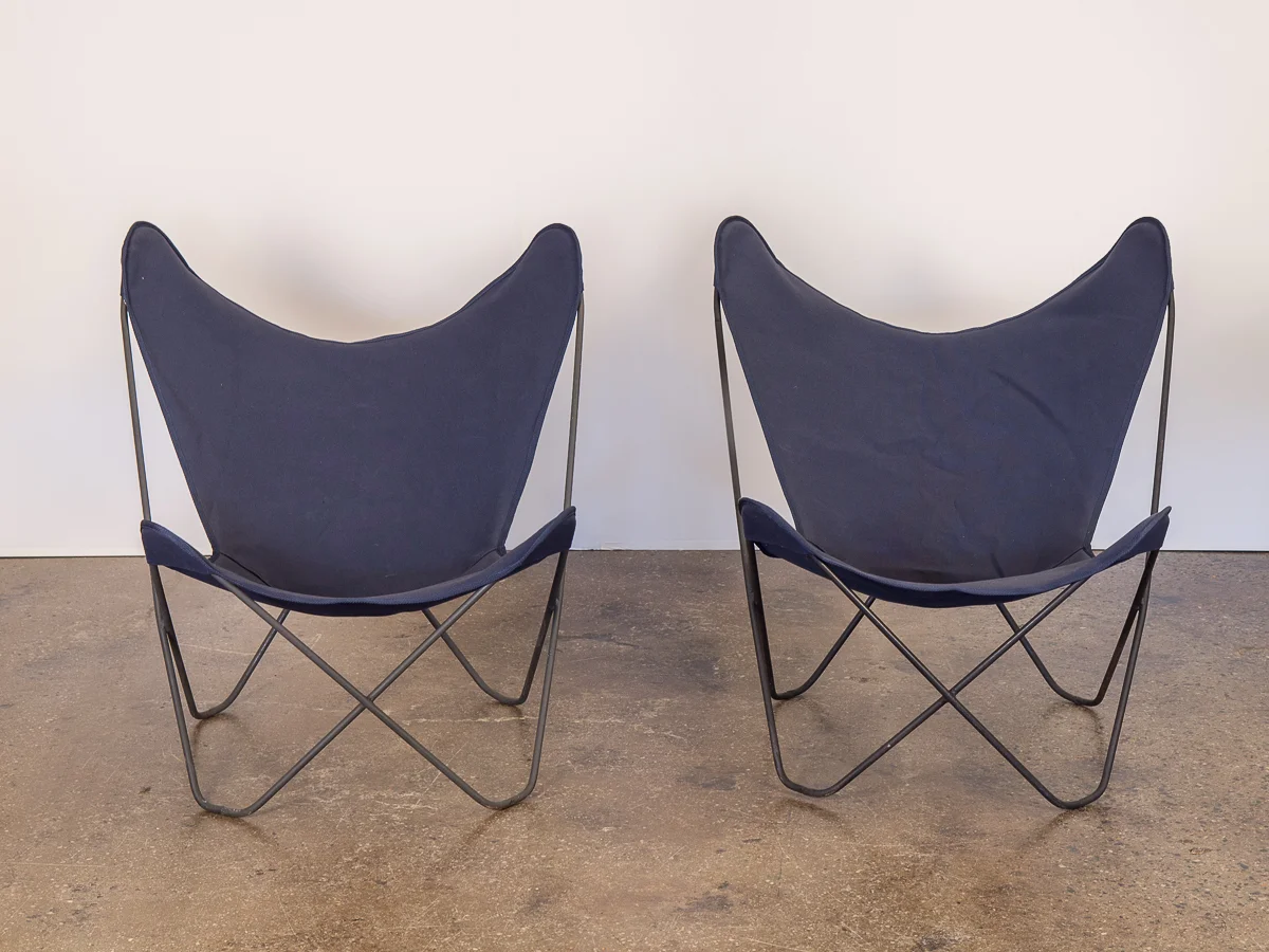 open_air_modern_pair_of_navy_blue_butterfly_canvas_hardoy_ferrari_sling_chairs_for_knoll-3.jpg