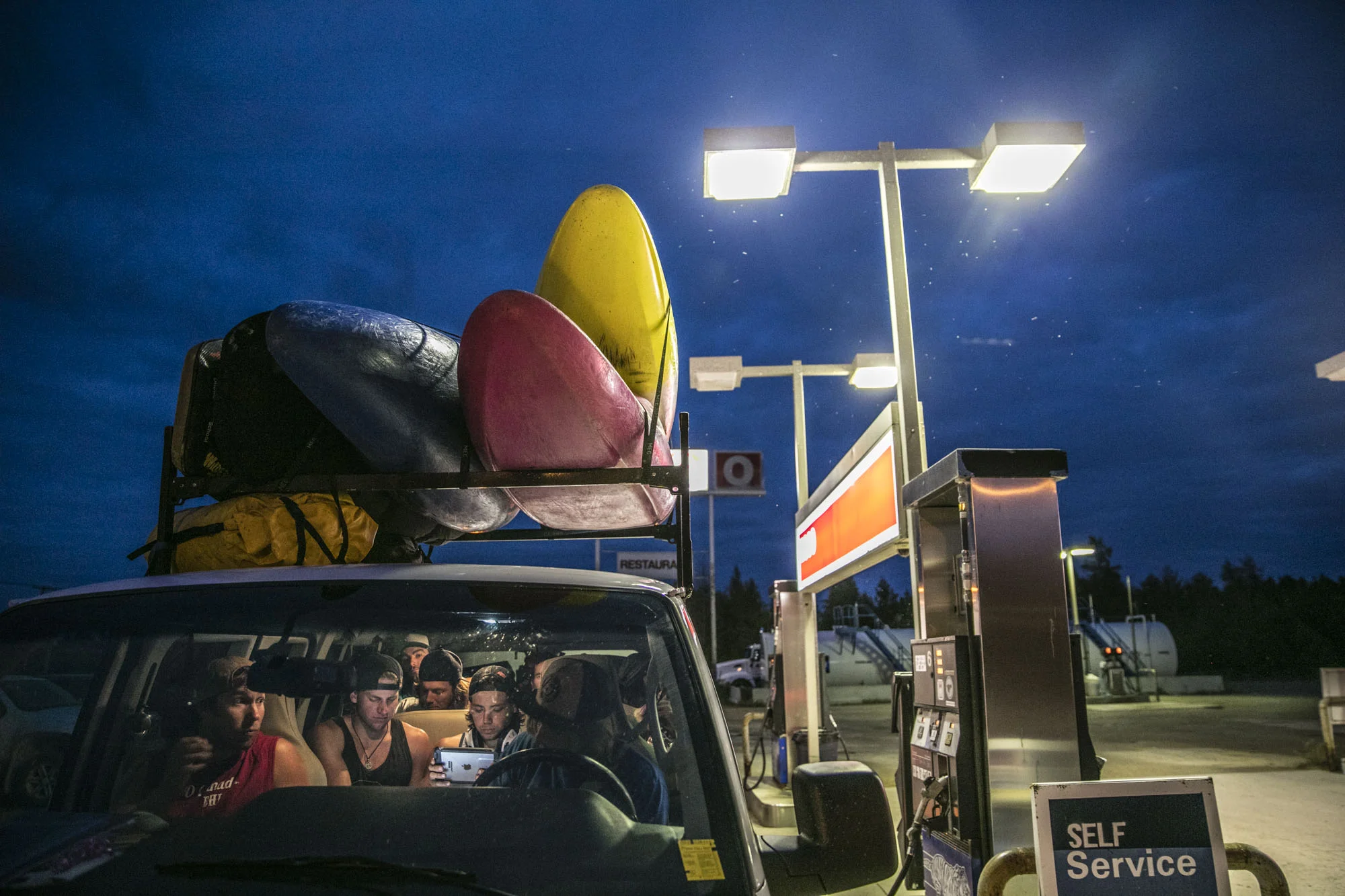 With kayaks on the roof and raft trailer in tow, the team , comprised of elite expedition and freestyle kayakers, drives 3,000 km to reach Manitoba's Nelson River.
Photo/David Jackson