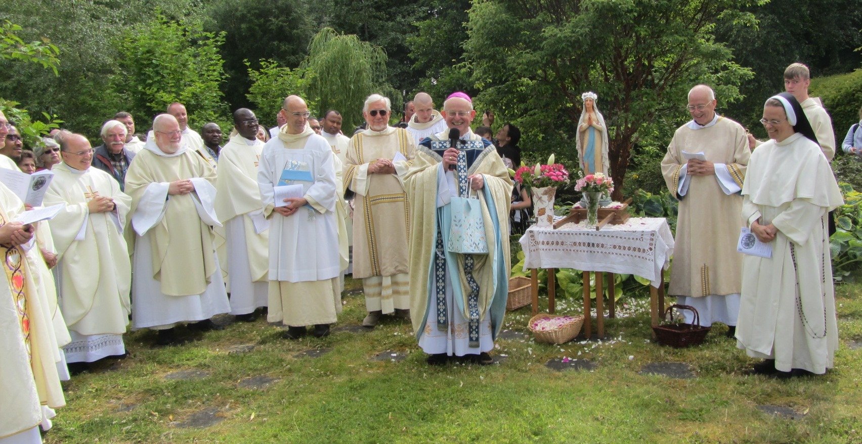 9. Bishop and Sr. Anna Christi.JPG