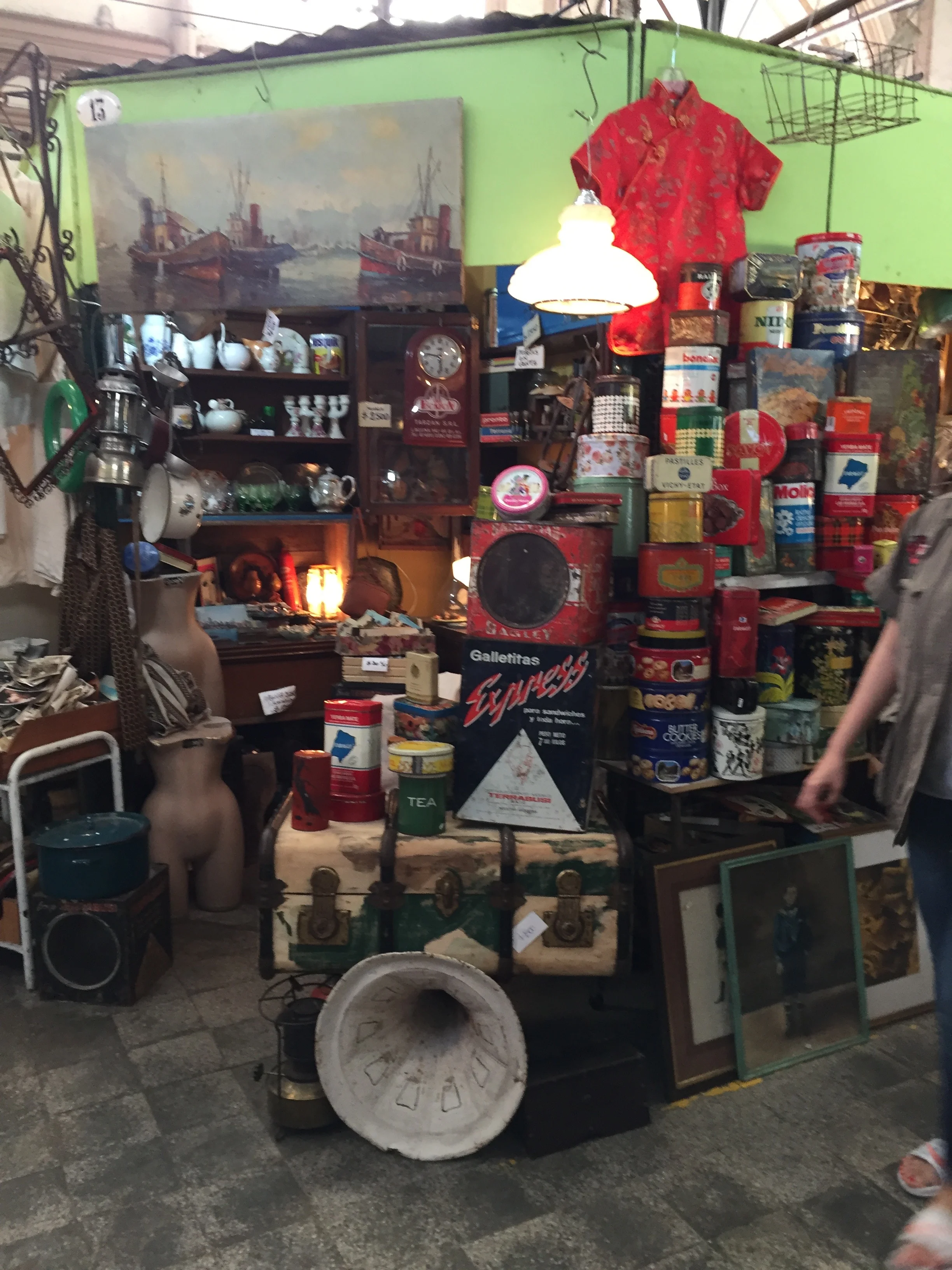 San Telmo has many antique and junk shops along with fun art galleries. Since so many tourists flood the cobblestone streets in this area, there are also musicians everywhere playing tango, and occasionally dance performances. Over the weekend, this area closes down for a giant street market, with artisans and more junk/antiques. 