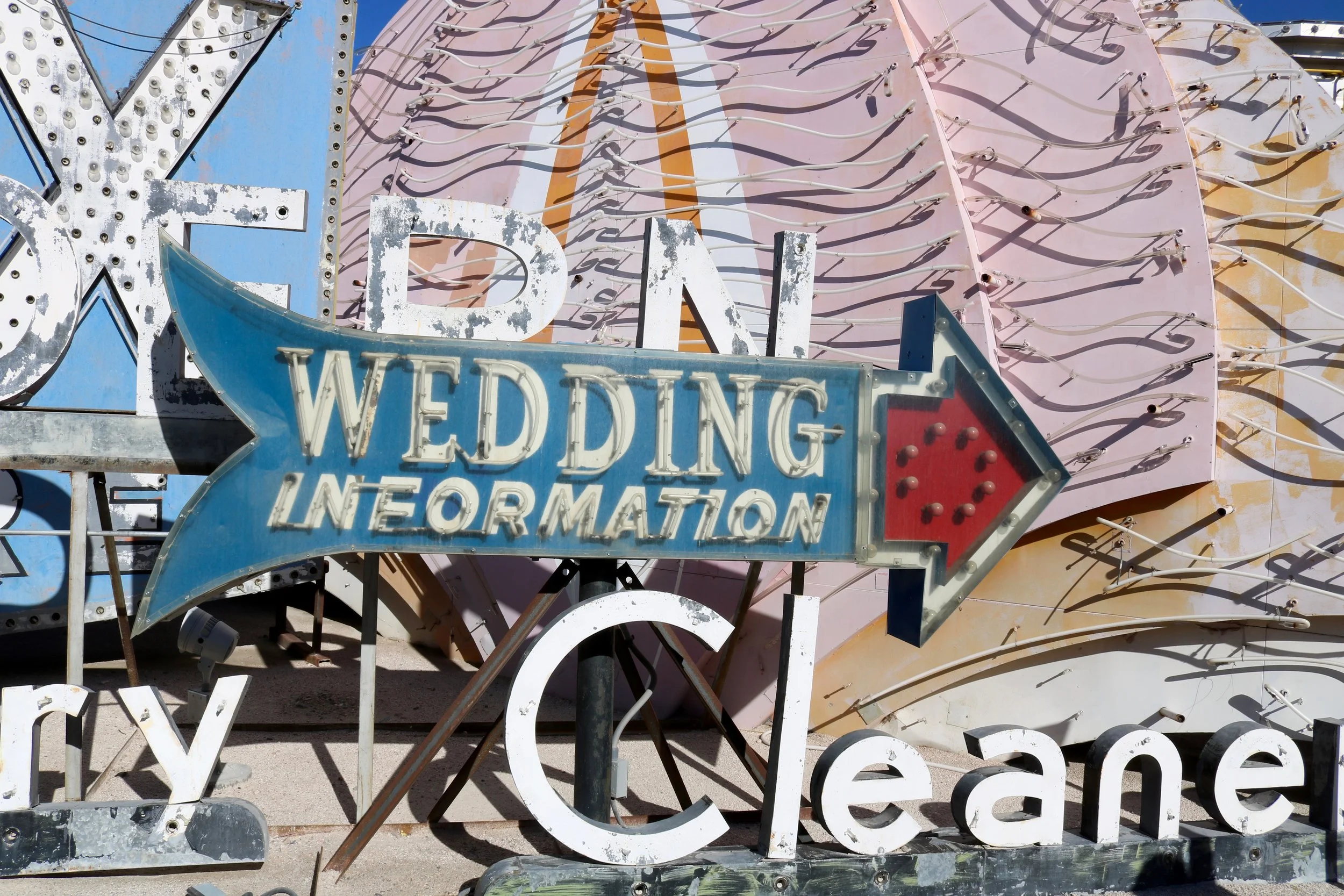 The Neon Boneyard just may have inspired me to take a lesson or two in neon crafting. 