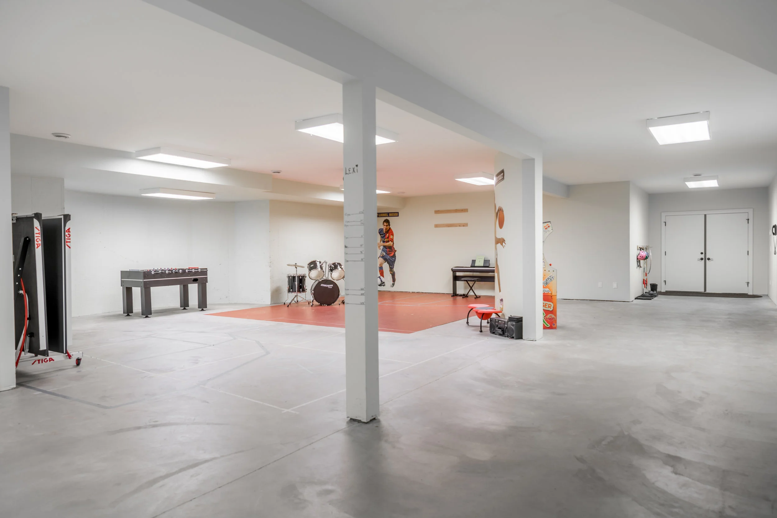 Basement1.jpg