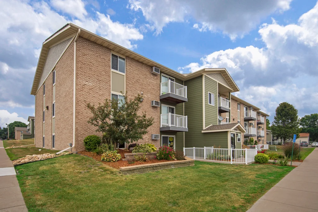 124311thAveSW-MLS-1.jpg