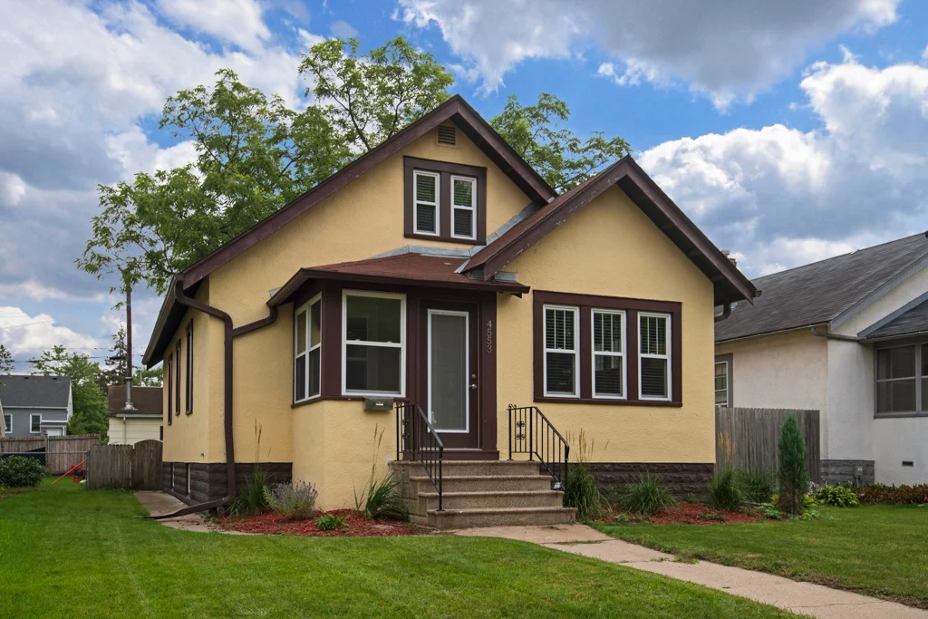4553ColumbusAve-MLS-1.jpg