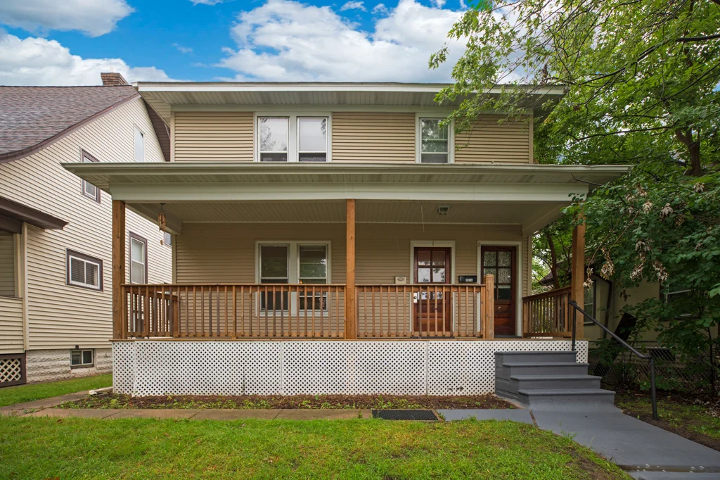 1072FrontAve-MLS-1.jpg