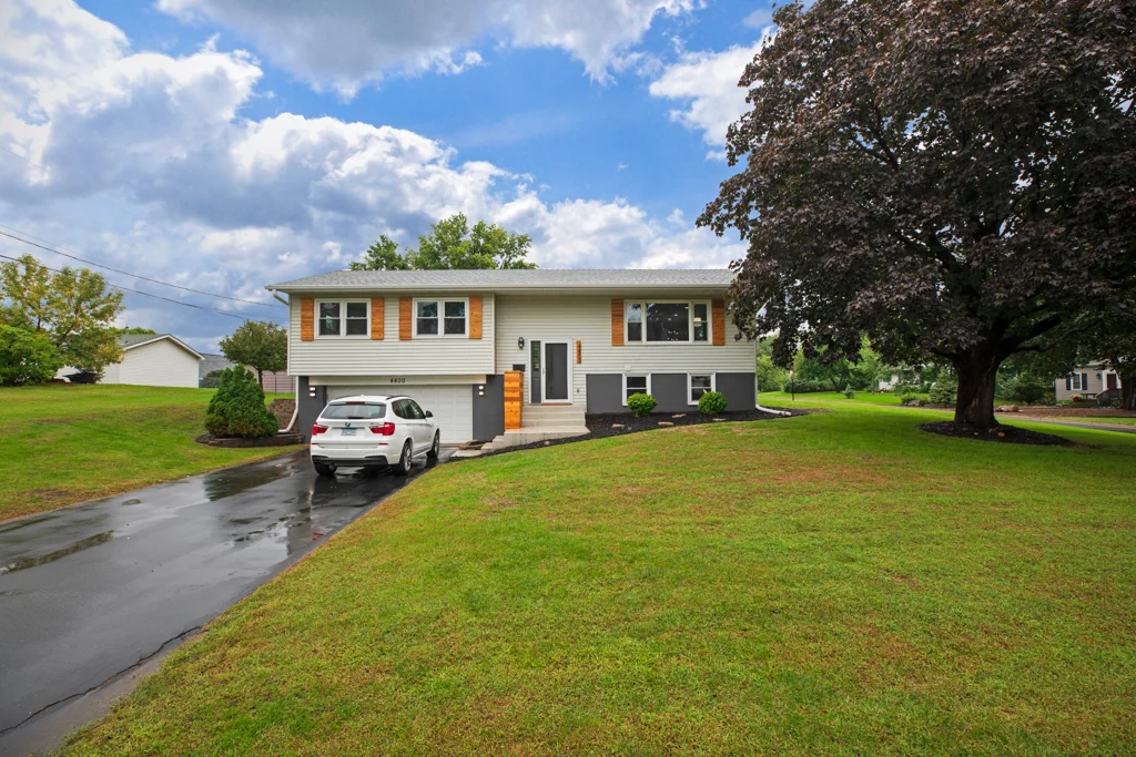 4800DouglasAve-MLS-2.jpg