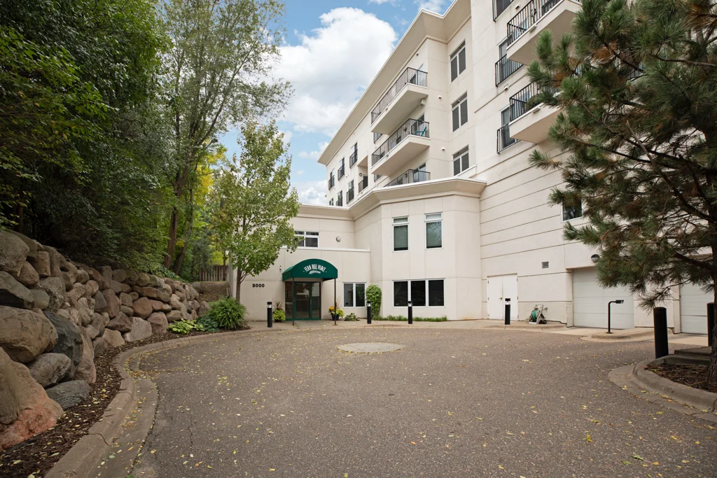 3000RaleighAve#304-MLS-1.jpg