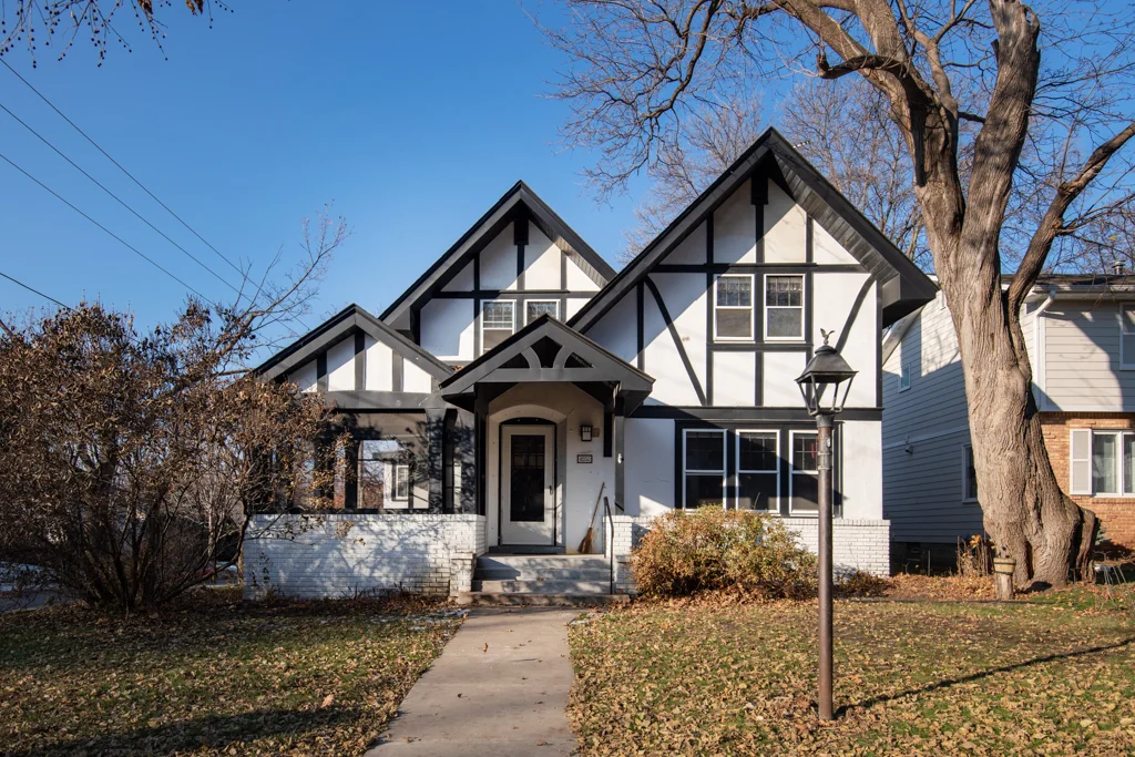 4950HarrietAveS-MLS-1.jpg