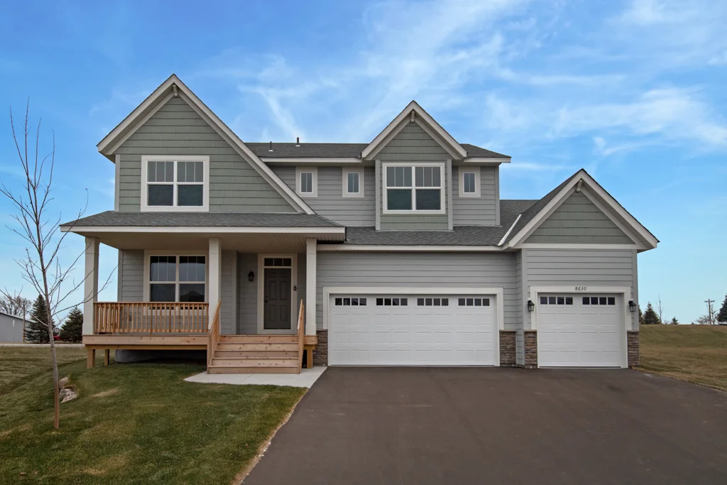 8630-149thCurve-MLS-2.jpg