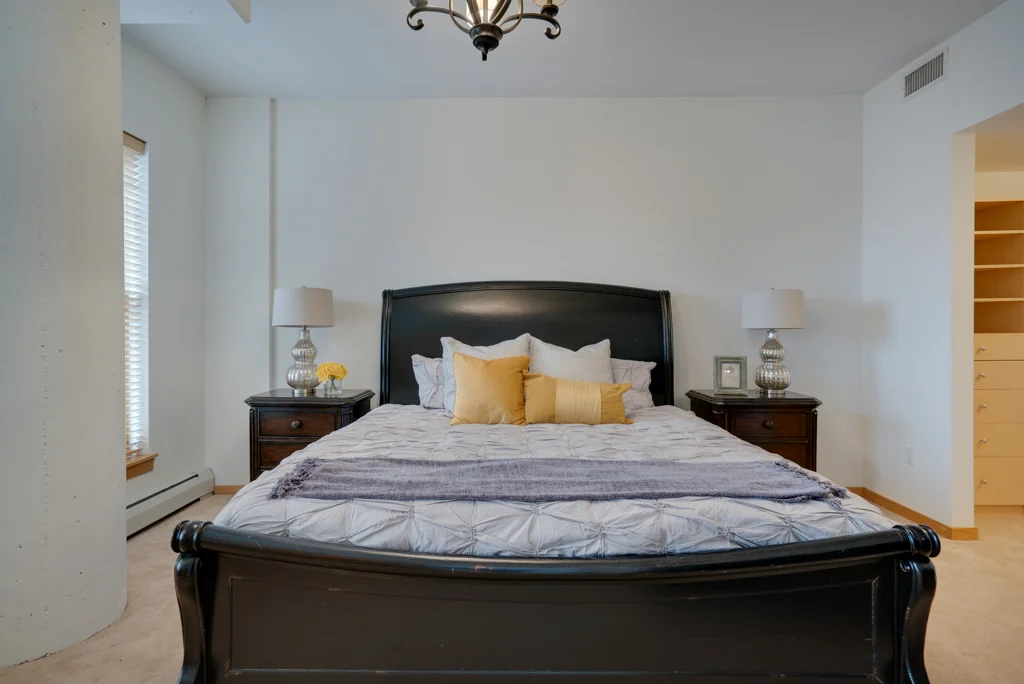 408N1stSt-MLS-1.jpg