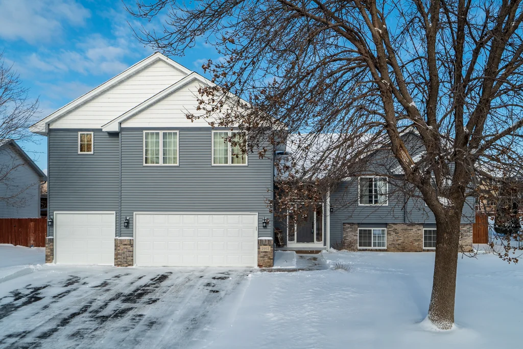 2913 Rice Creek Parkway NE MLS-2.jpg