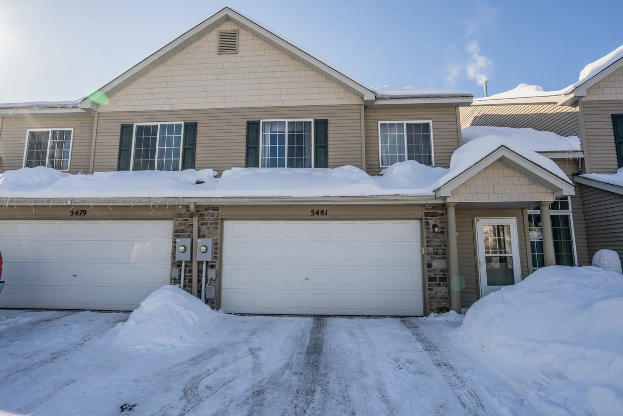 5481 Bryce Ave - MLS -4.jpg