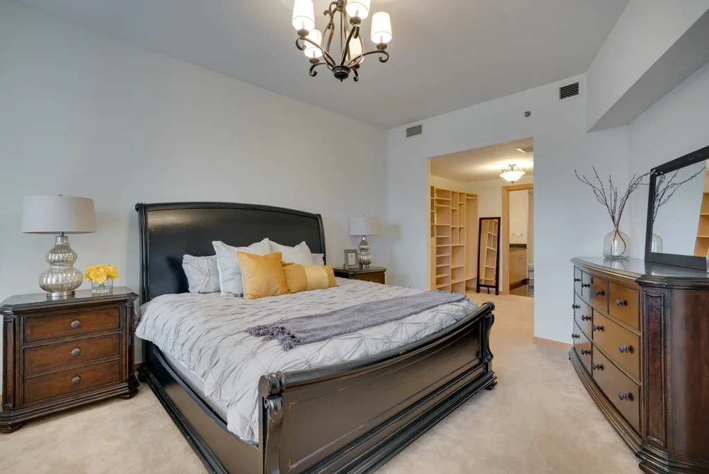 408N1stSt-MLS-2.jpg