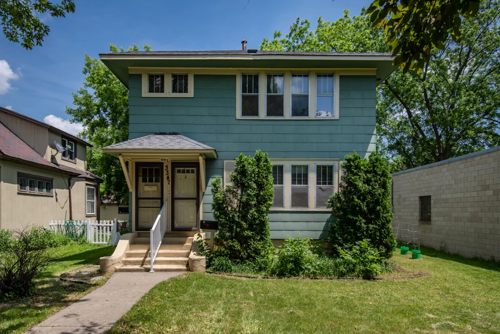 3347SnellingAve-MLS-2.jpg
