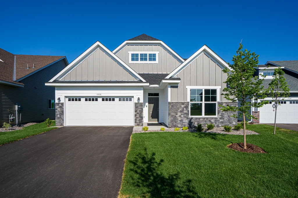 15026 Rabbit St MLS-1.jpg