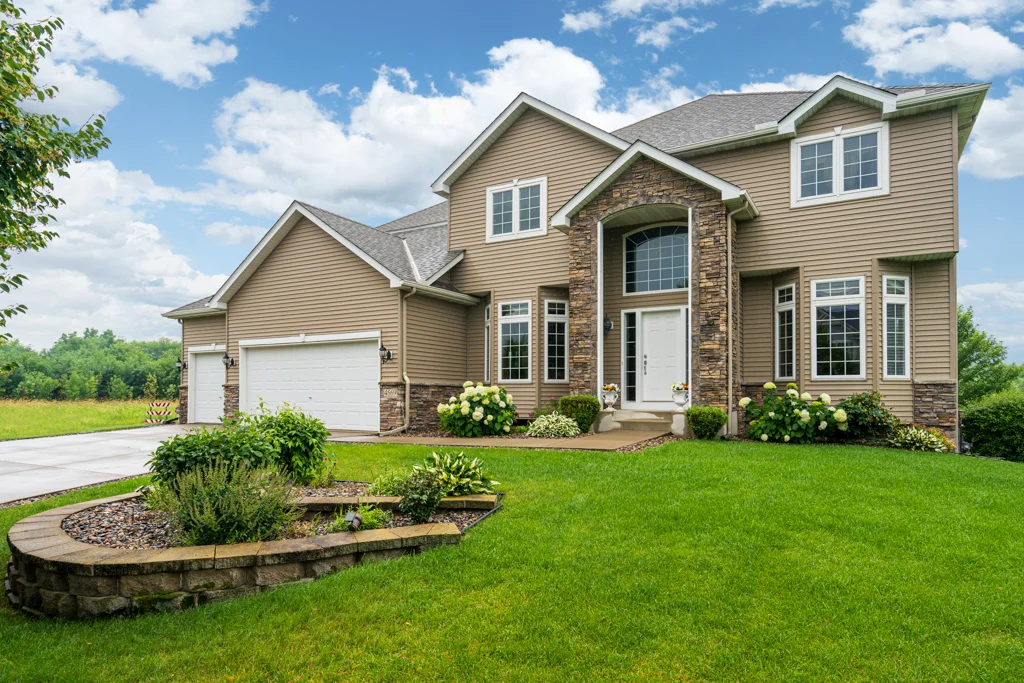 4569 Elk Circle MLS-2.jpg