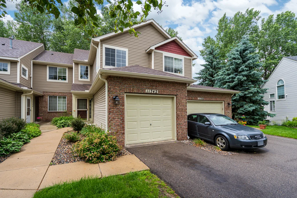 11742 Ryan Circle MLS-1.jpg