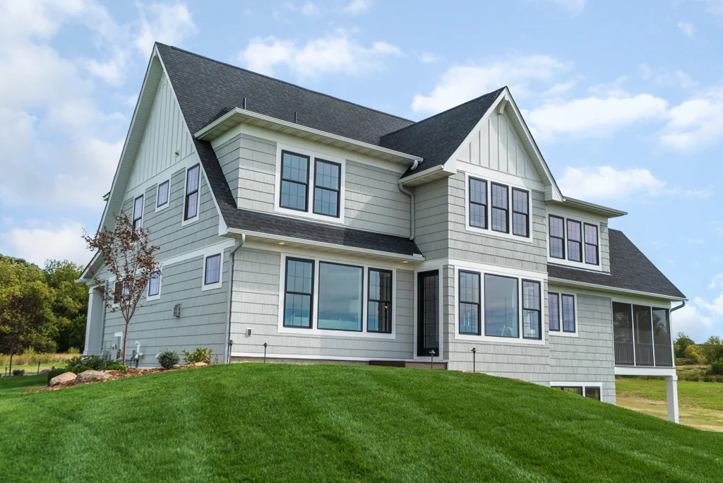22213 Dakota Ave MLS-4.jpg