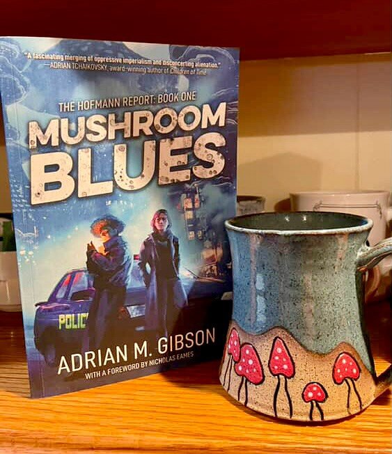 Mushroom Blues in the wild with a mushroom mug!!! 🍄 
Photo courtesy of my amazing friend @jlodom.author and mug made by @cmesserceramics