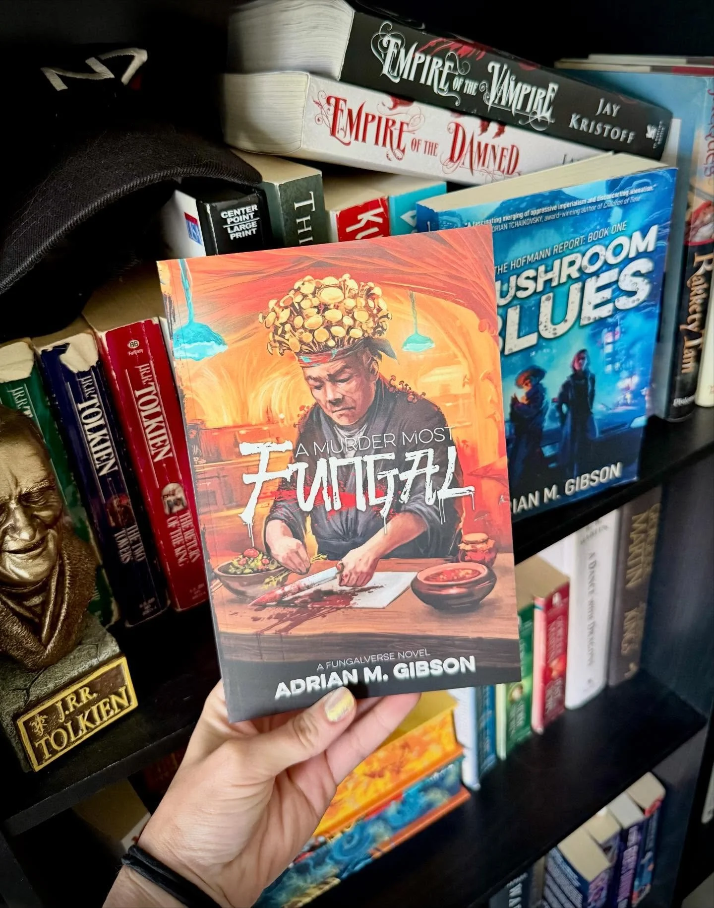 YES YES YES!!!! The paperback proof of A Murder Most Fungal has landed at my bestie @mjkuhnbooks&rsquo; place, and it is SO BEAUTIFUL. Seriously, look at how those colors pop! 🍄🍣🔪

The knives are out on June 16th, so don&rsquo;t miss out on this s