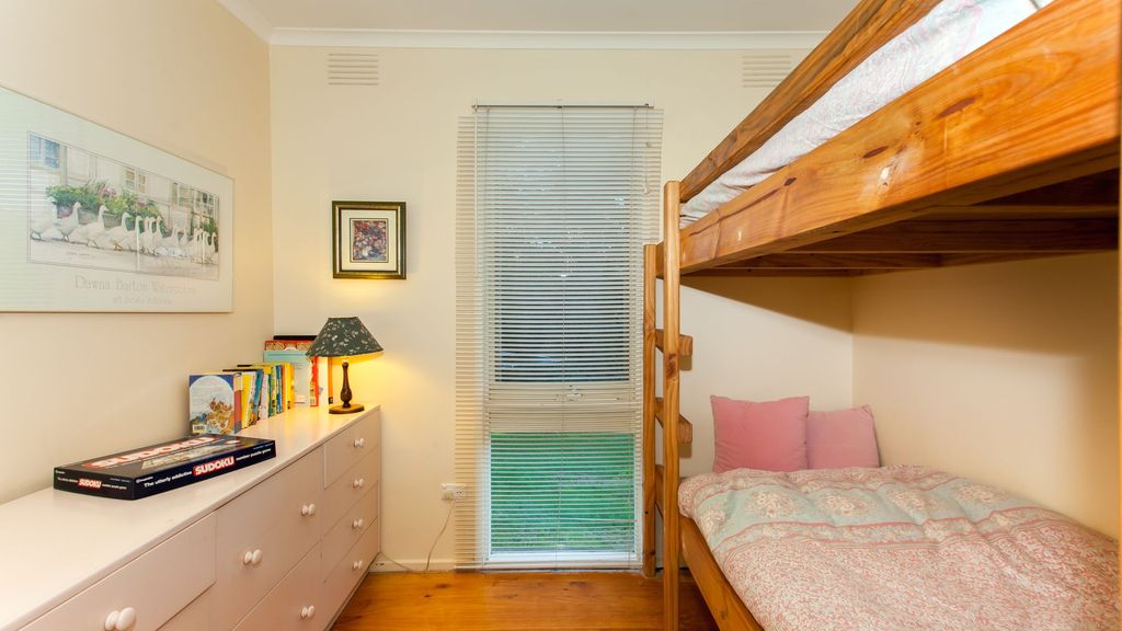 kanturk 6 - bunk room.jpg