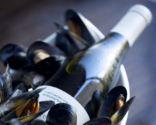 mornington peninsula - wine and food.png