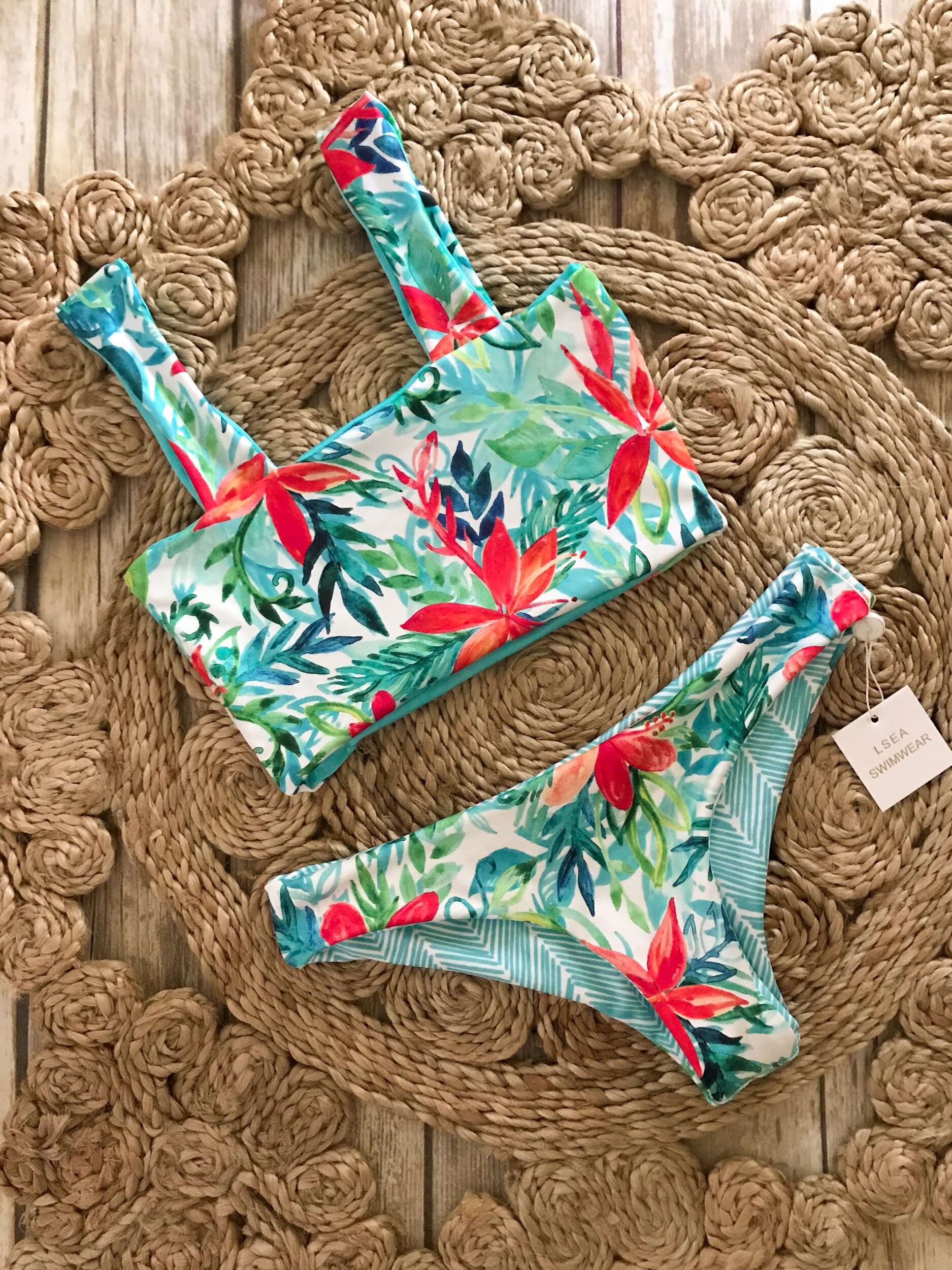 EE406BFD-11B4-425D-9DDC-2BE34A3E569C