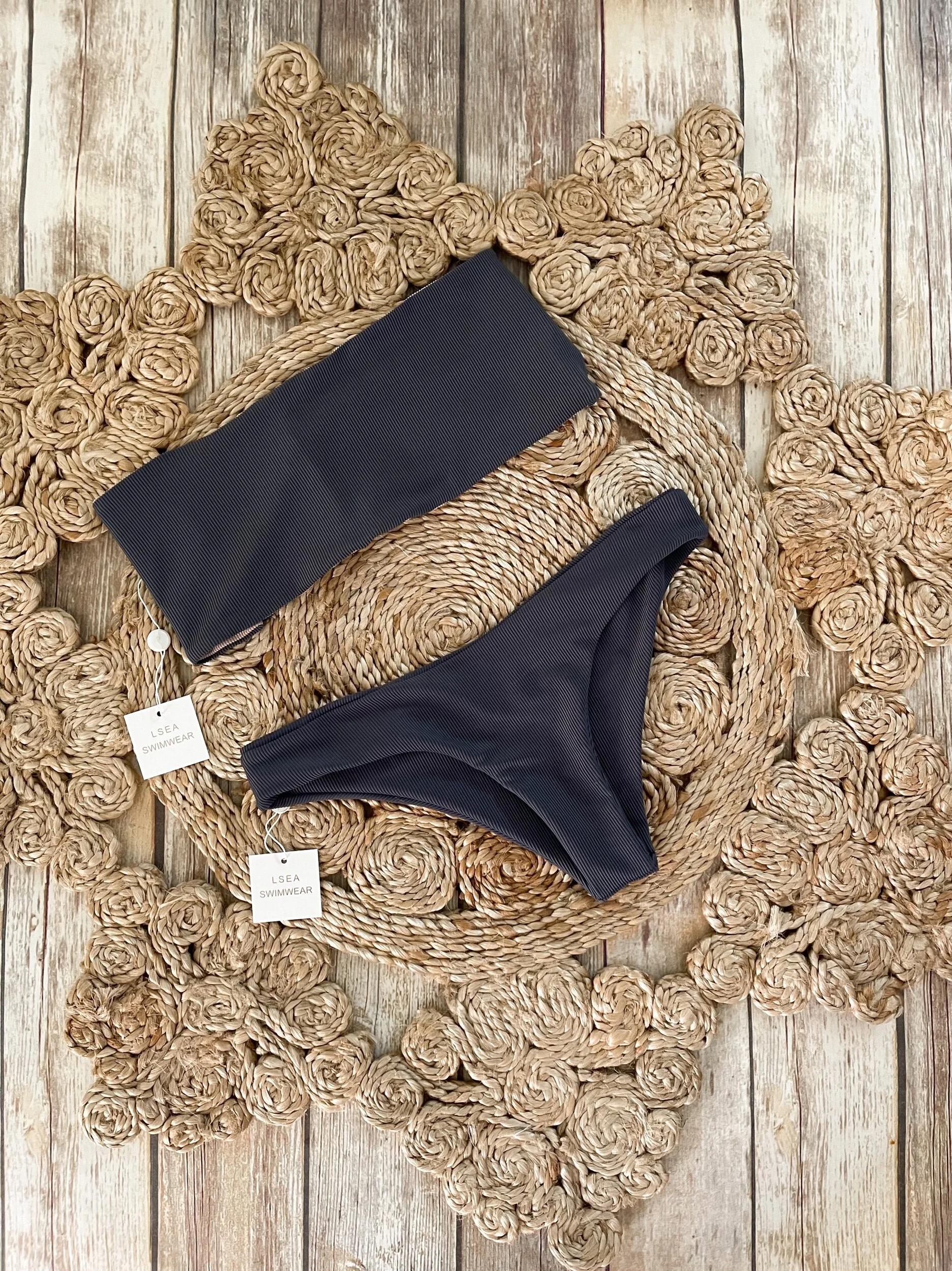 Ribbed Lsea Basic Bottoms in Charcoal