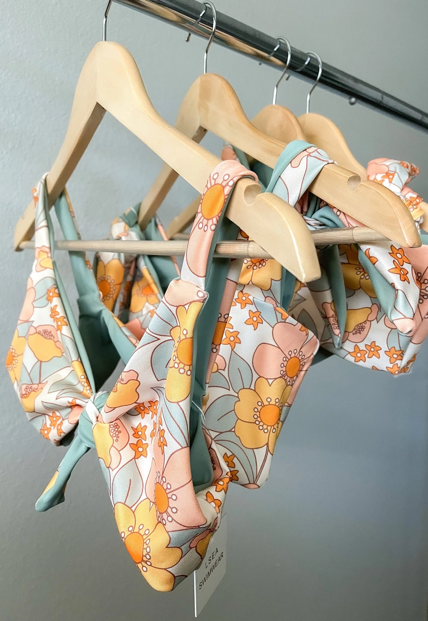 CF26DBE3-5B0C-48D8-95B1-AB1C3D60B9EC