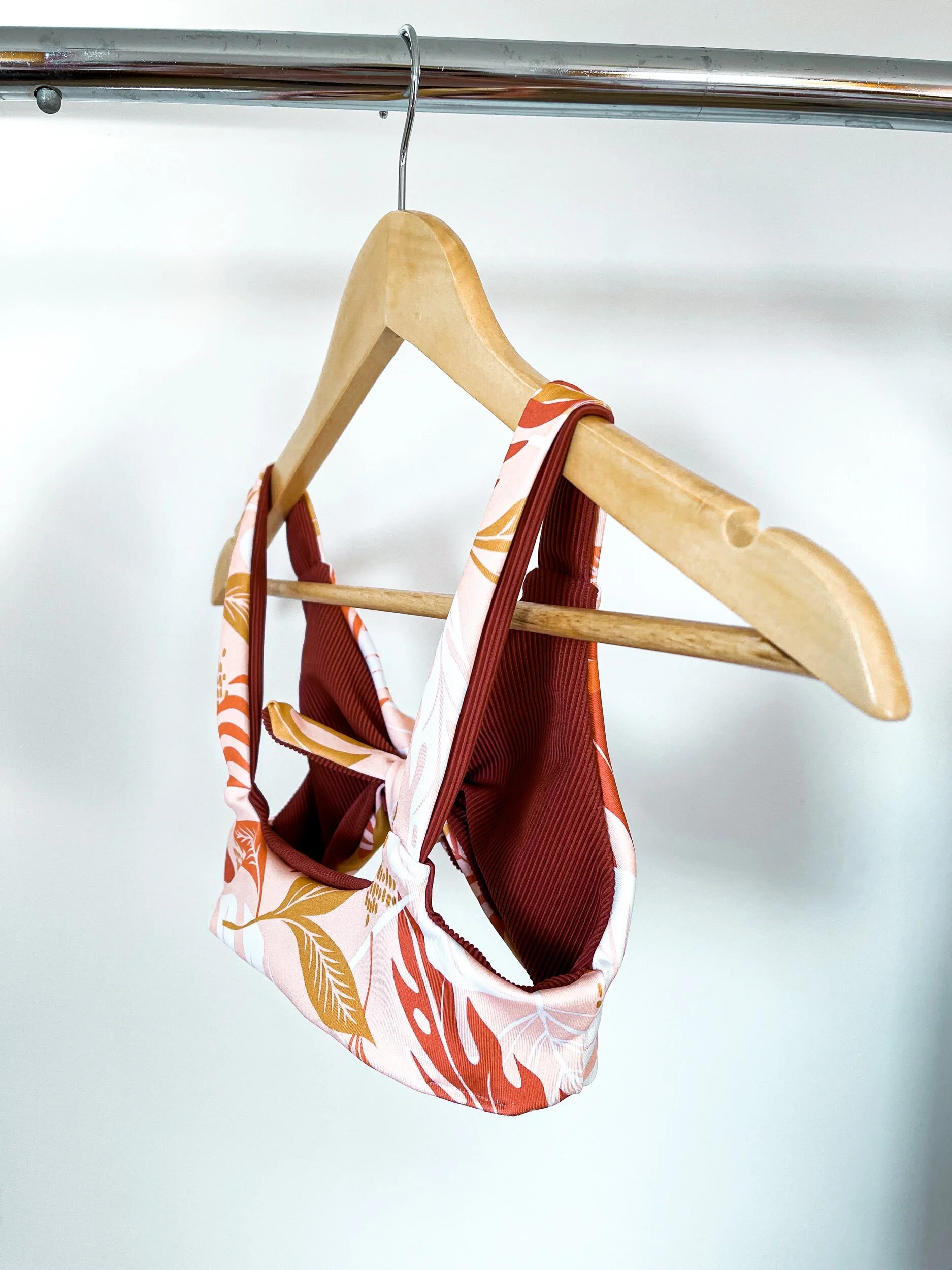 AA51A304-C142-4E75-A919-135ACF0AE5AB